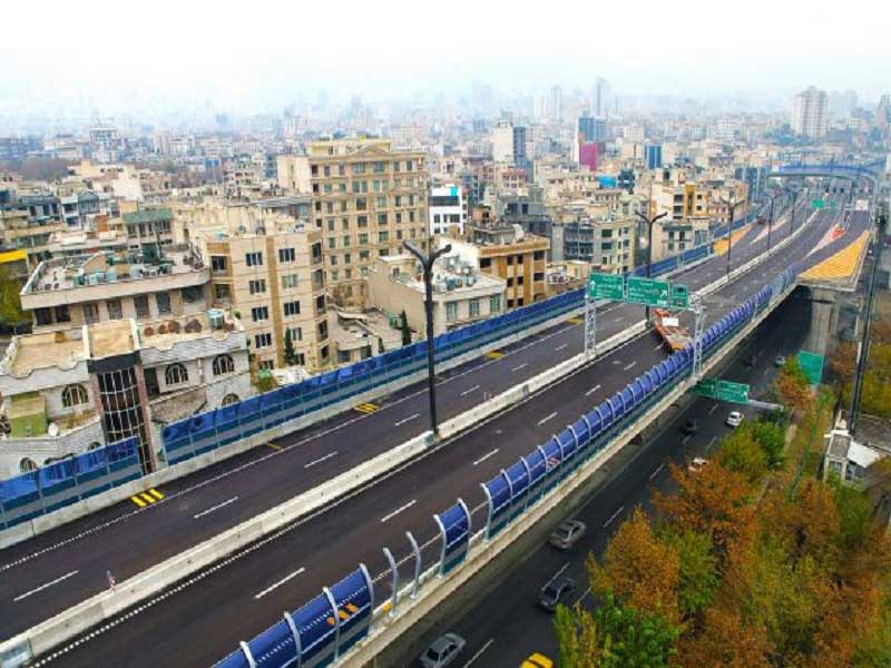 نمایی از بزرگراه طبقاتی شهید صدر، تهران